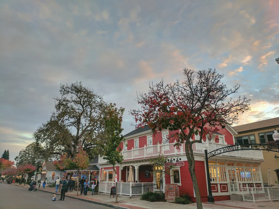 Hartz Avenue and the historic Danville Hotel in November 2016